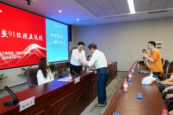 lQDPJxaemd7KCbvNC4nNEU2wWEmd2slddoAH5xUlljz5AA_4429_2953